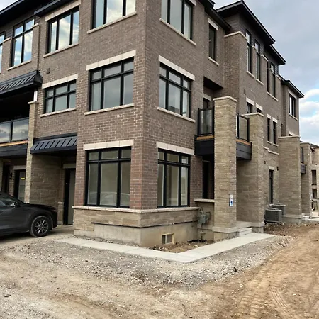 Luxury Brand New Townhouse In Milton Ontario Apartment Exterior photo