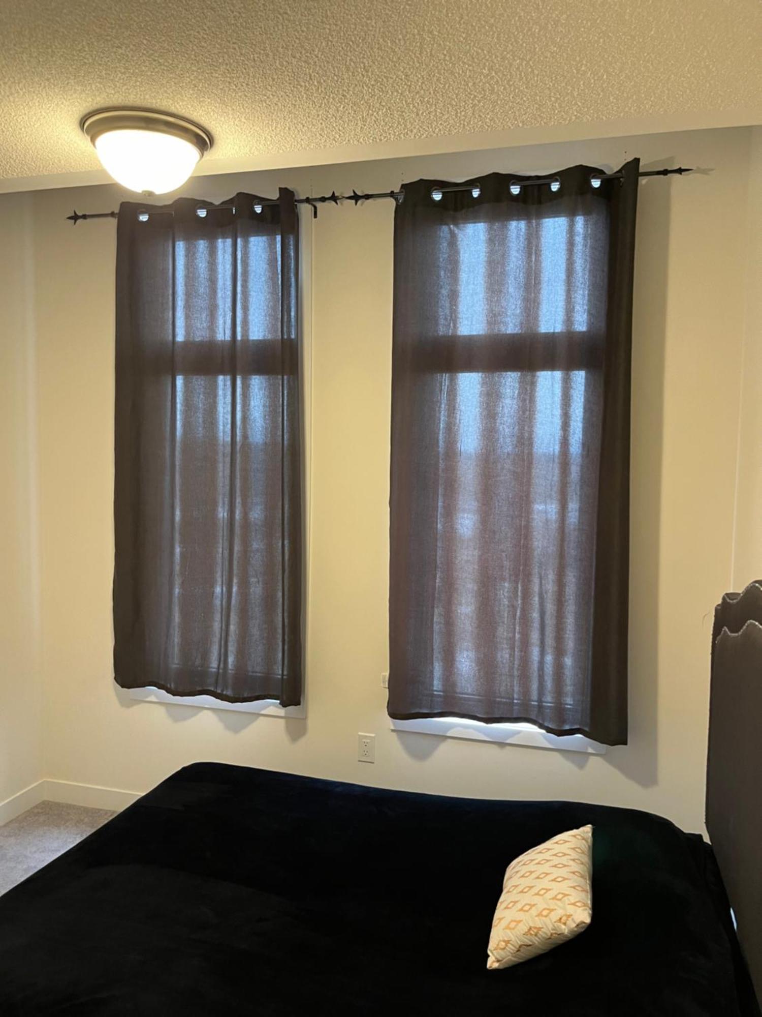Apartment Luxury Brand New Townhouse In Ontario *