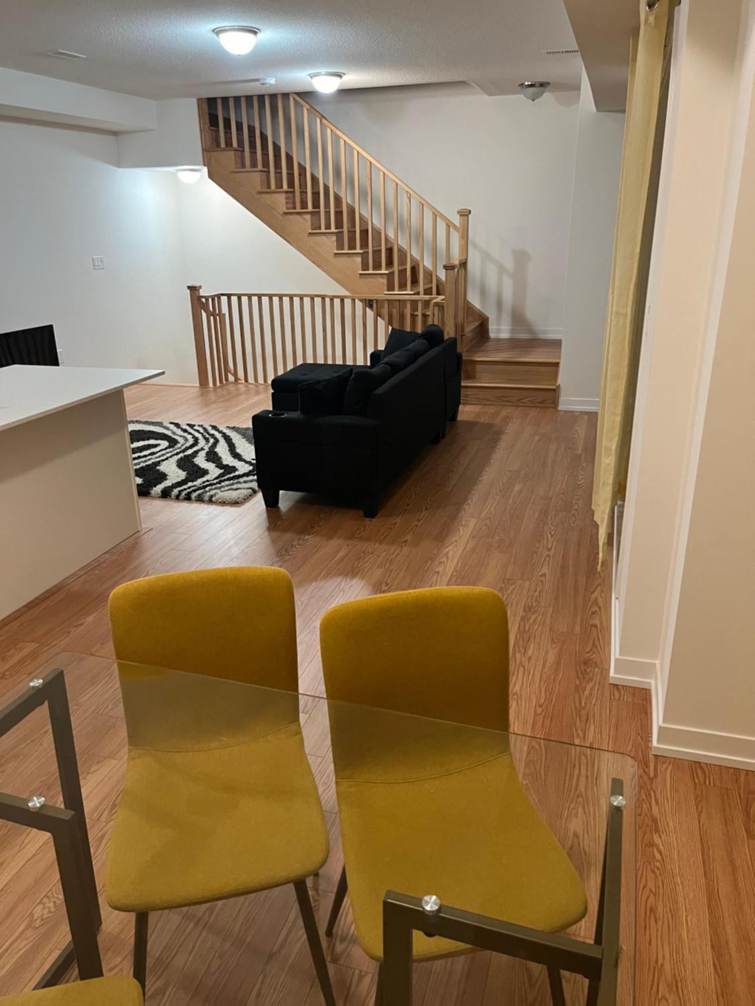 Luxury Brand New Townhouse In Ontario Apartment Milton