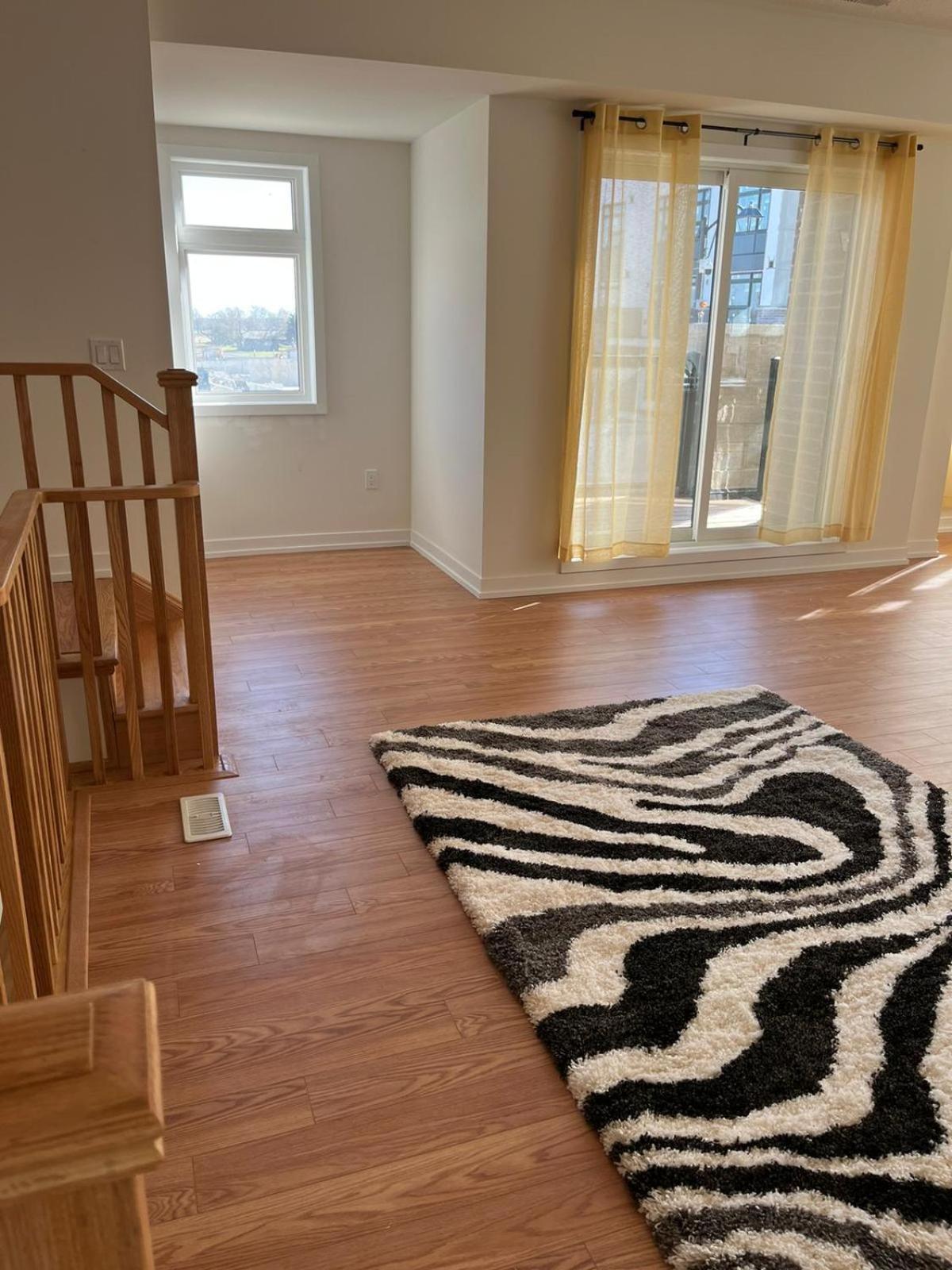 Luxury Brand New Townhouse In Ontario
