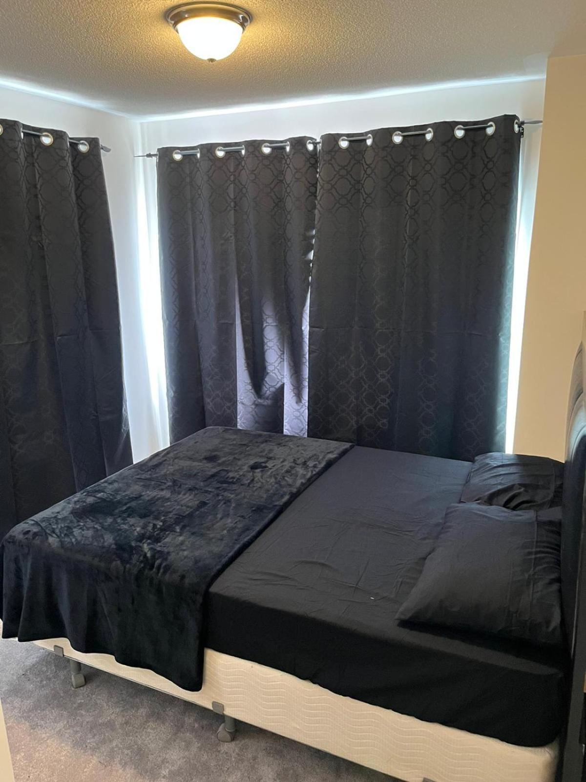 Luxury Brand New Townhouse In Ontario * Milton