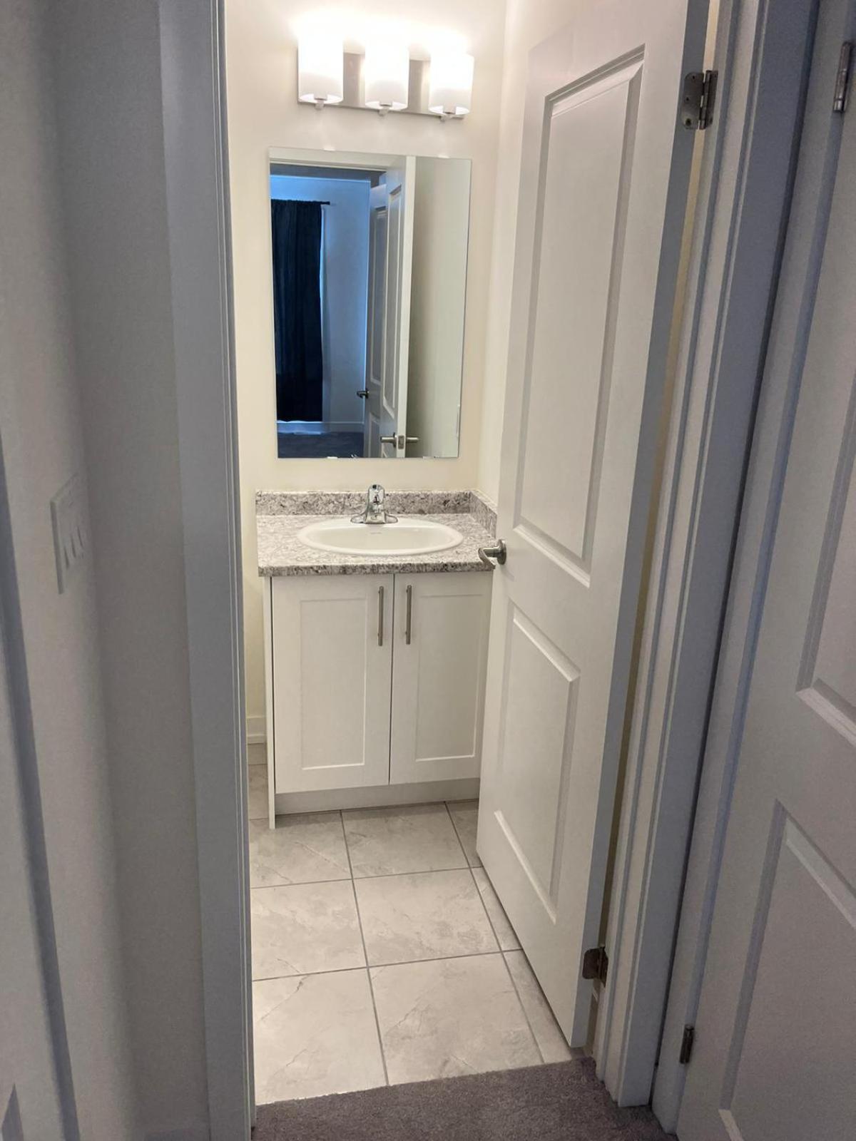 Apartment Luxury Brand New Townhouse In Ontario